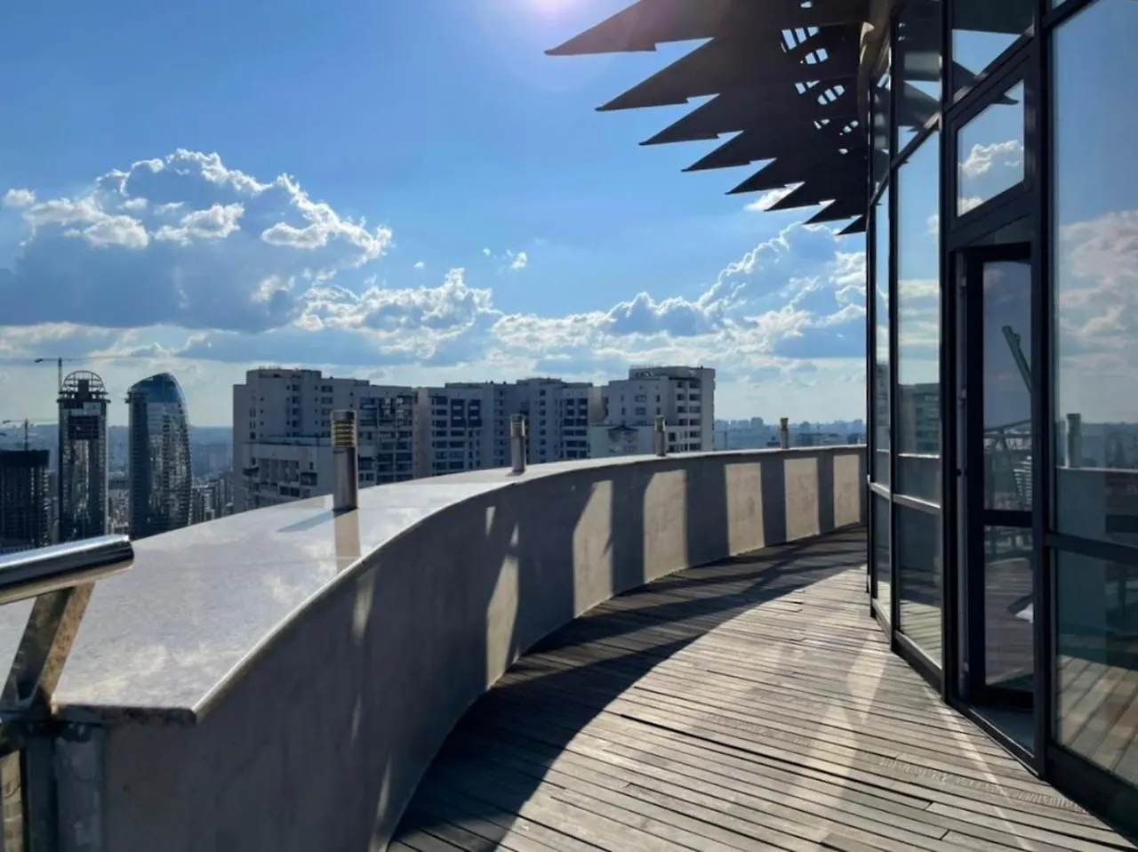 Апартаменты Roofport Kiev 0*,
